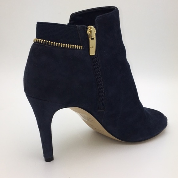 NWOT/NWOB Marc Fisher Blue Suede Booties - Picture 2 of 6